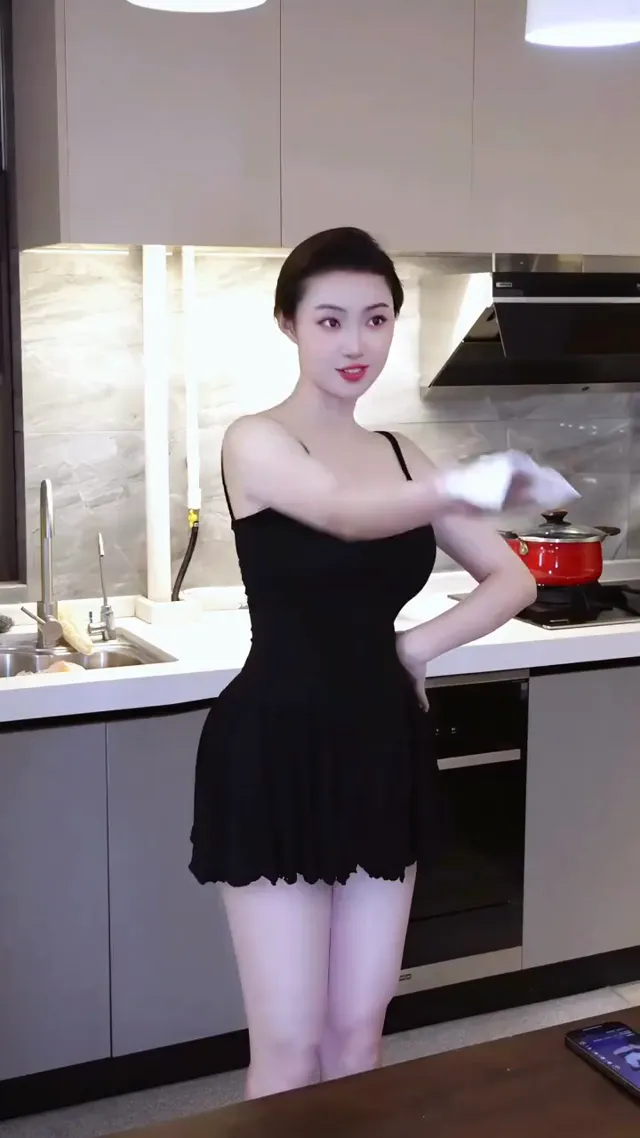 泳裝不是重點，被你看穿的才是🥺
