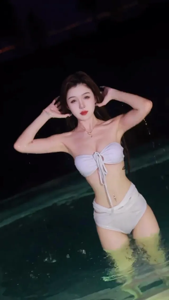是不是想要我靠近一點？