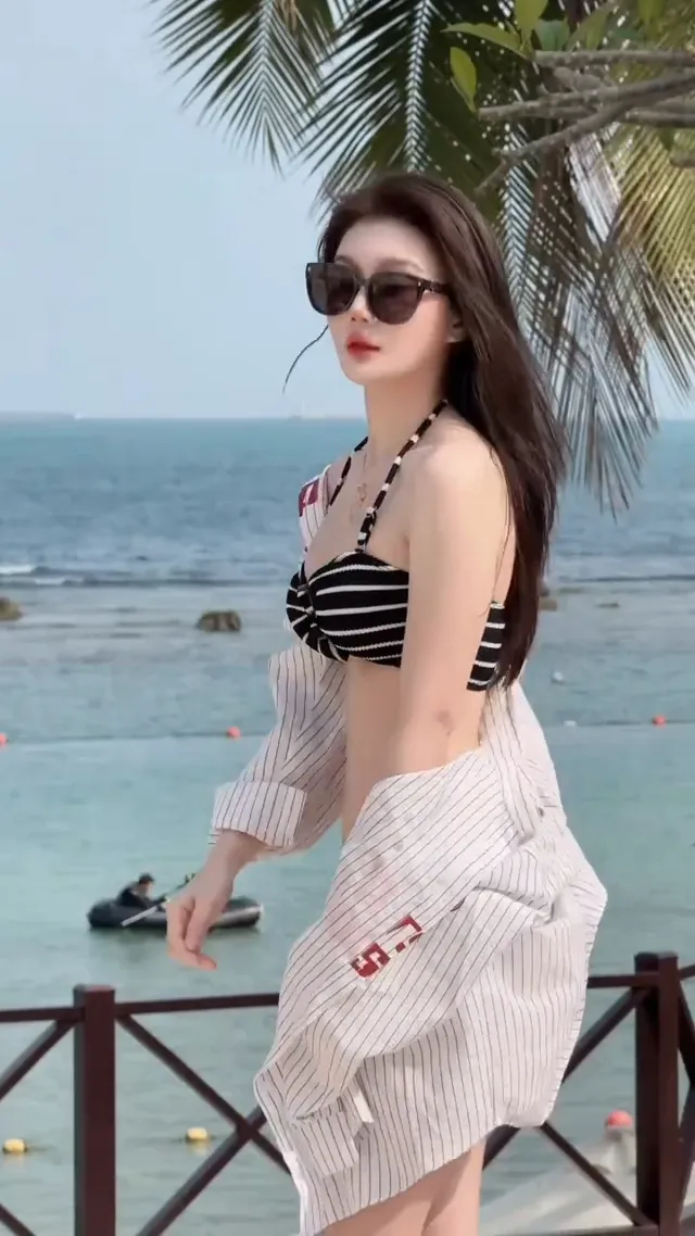 是不是有點期待我轉個身呢？😉