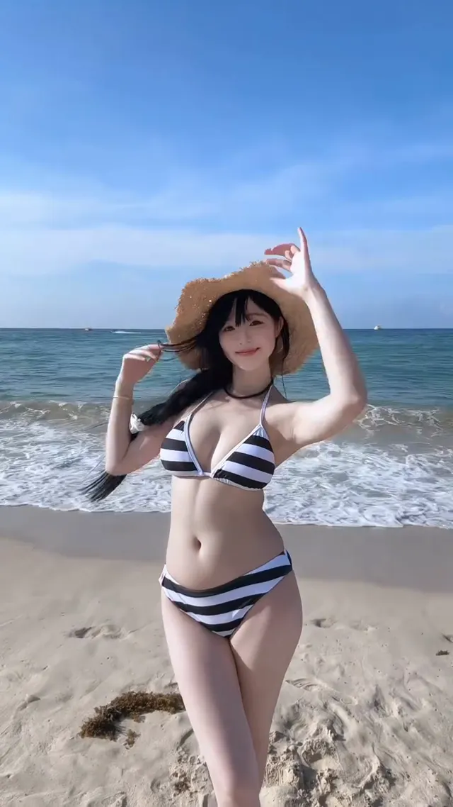 你喜歡安靜的海，還是熱情的我？