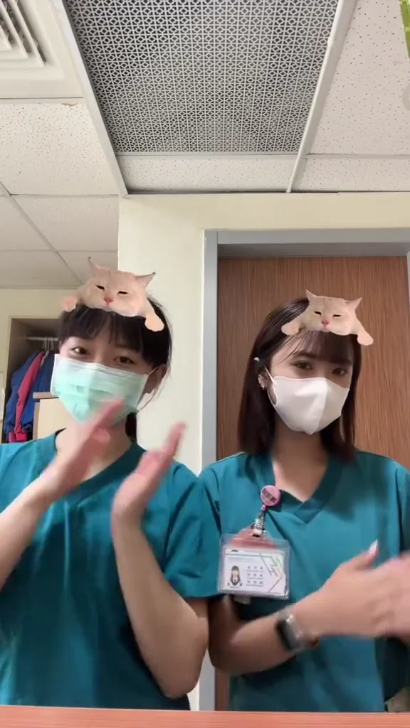 網路美女大長腿比基尼熱舞，曲線太養眼！ 結束大夜了開心