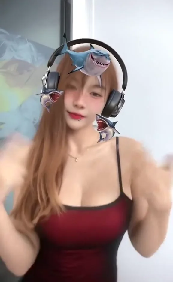小紅書甜心女神比基尼熱舞，畫面太誘人！ 麽西