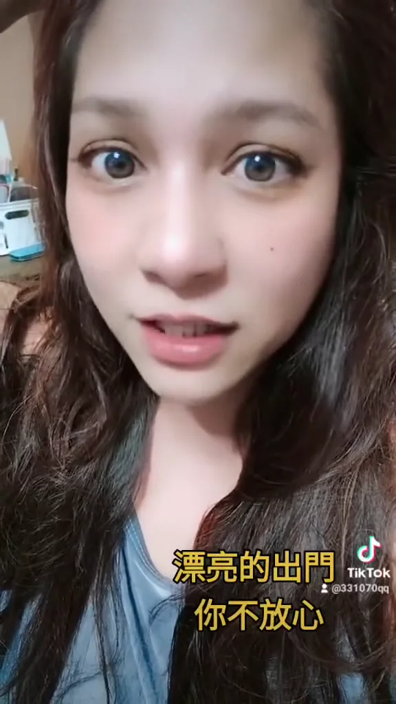 IG正妹翹臀短裙熱舞，轉身瞬間美到炸裂！ 找老公