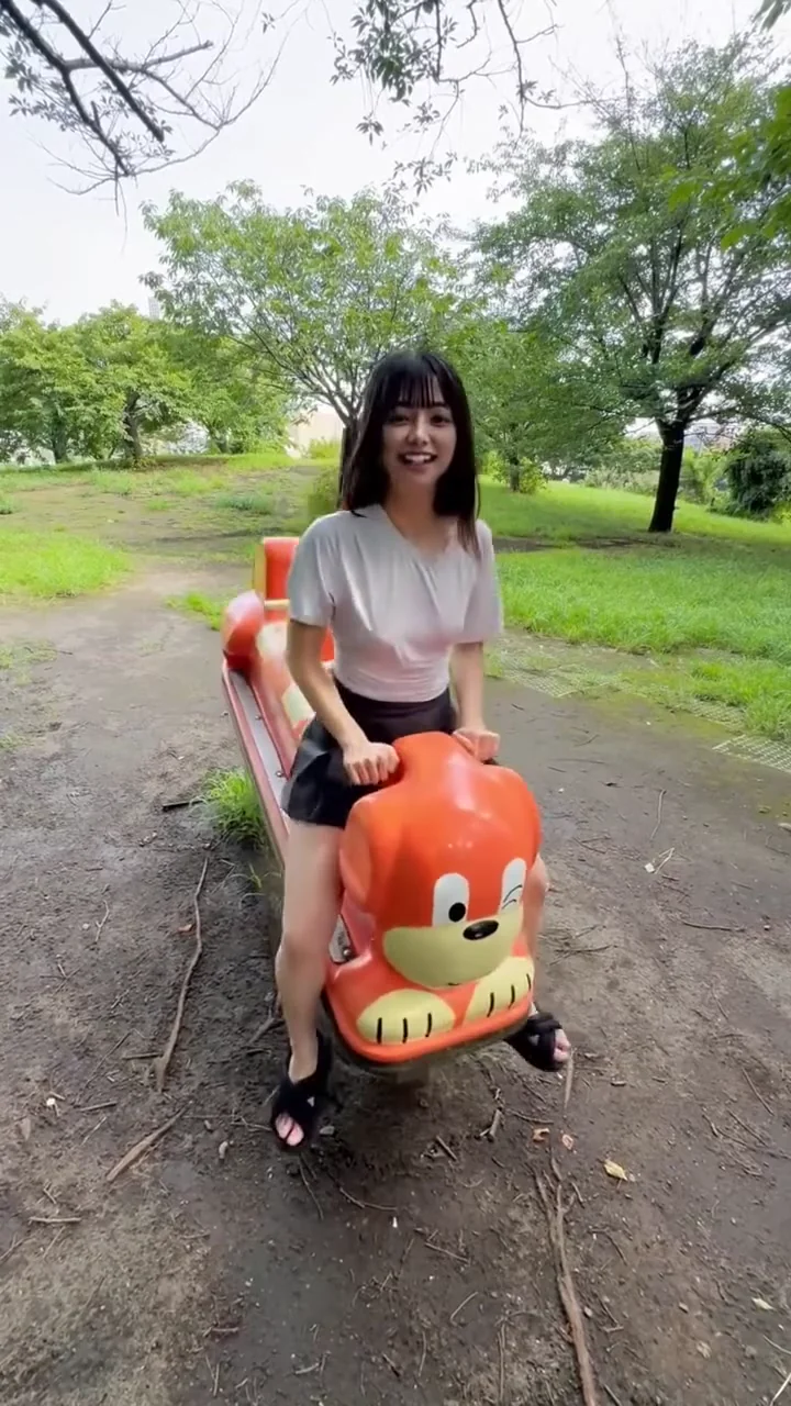 網紅氣質美女小內衣熱舞，太迷人！ 這個很好玩的