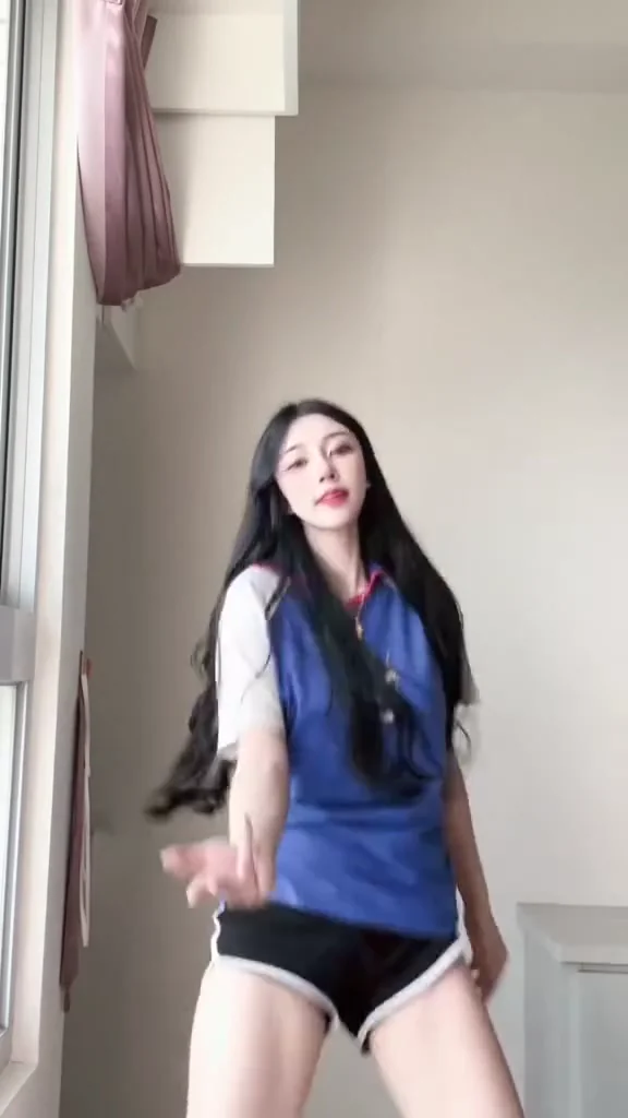 直播主氣質美女小內衣亮相，滿屏古典韻味！ 徵愛我的男朋友