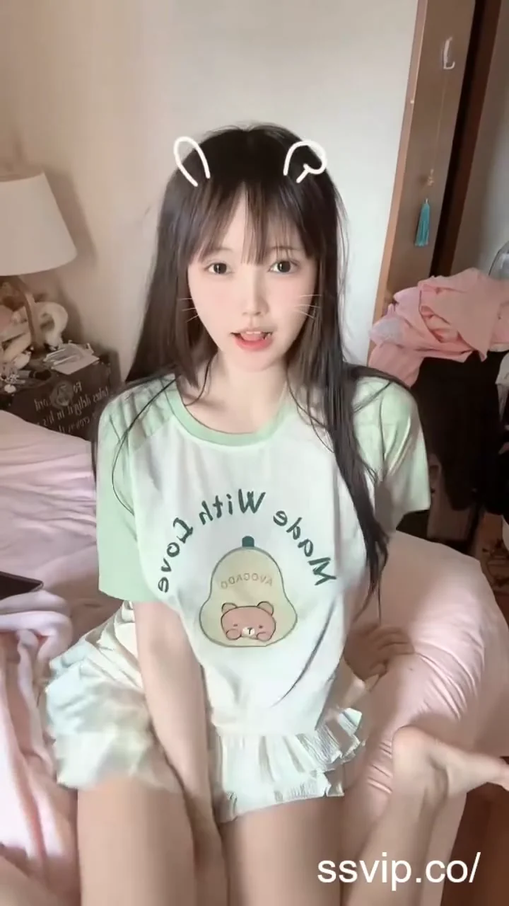 直播主氣質美女小內衣亮相，滿屏古典韻味！ 早安可愛小兔兔♥