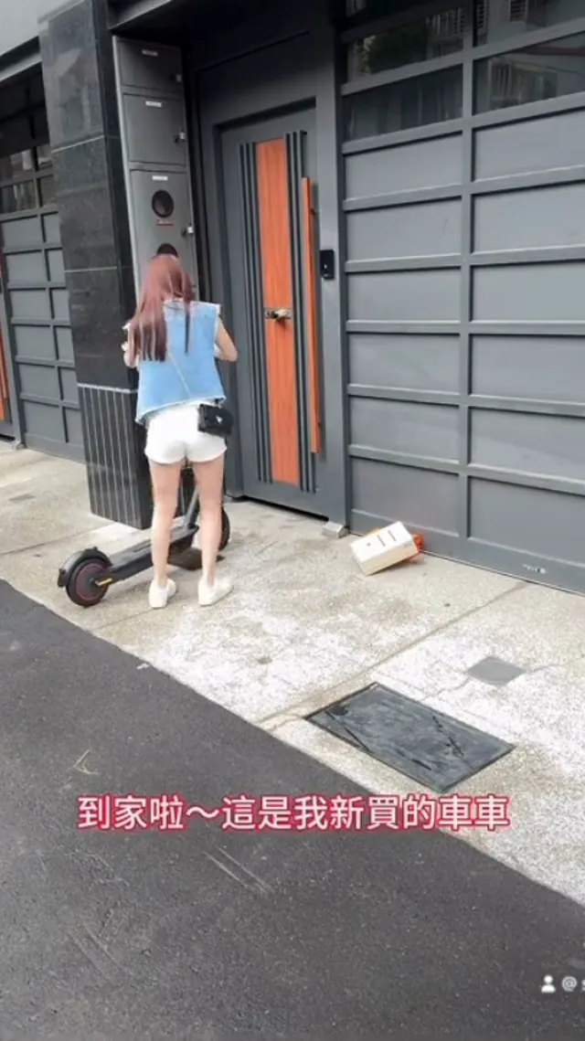 妳確定吸睛度高是車的關係嗎 😂