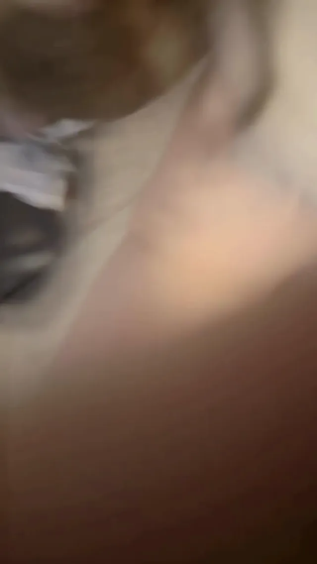 ⧸ 表面上看到的 不一定是真相 只是別人想呈現的樣子 我想說的是-真正的富有 不是擁有了什麼多昂貴的東西 而是擁有自由的心靈😌 #麥拉倫 #反差
