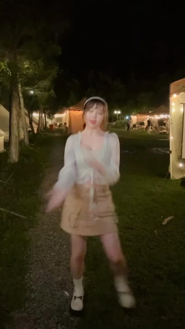 UUUUU 跟上 耶 （kpop的部份 我真的盡力了😻