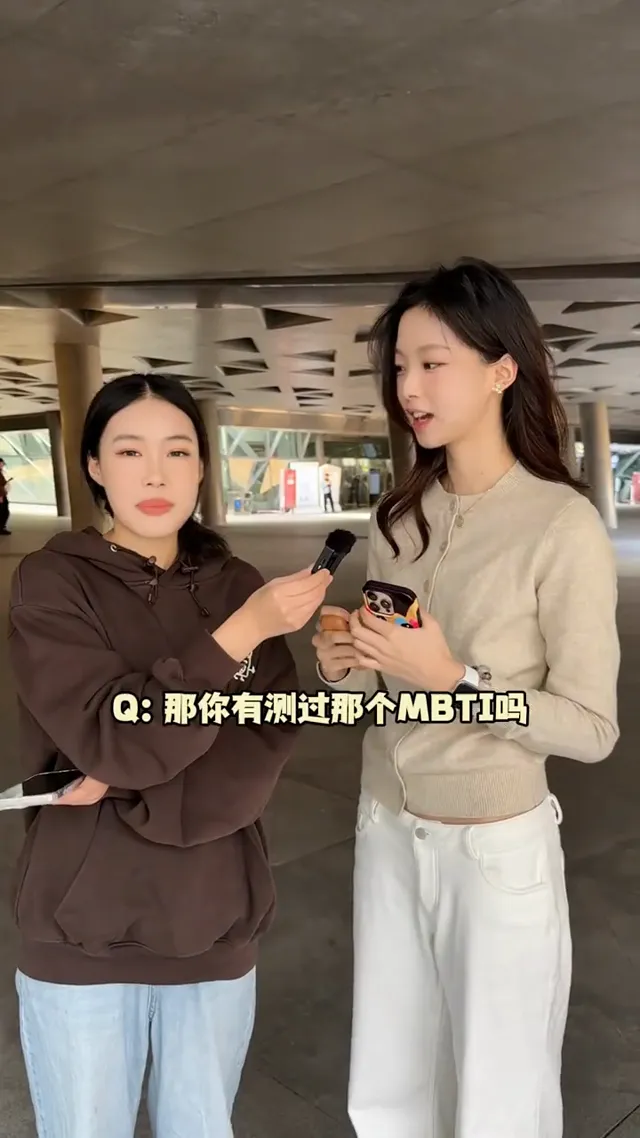 别人的19岁光鲜亮丽，我的19岁… #reels #创意摄影 #magic