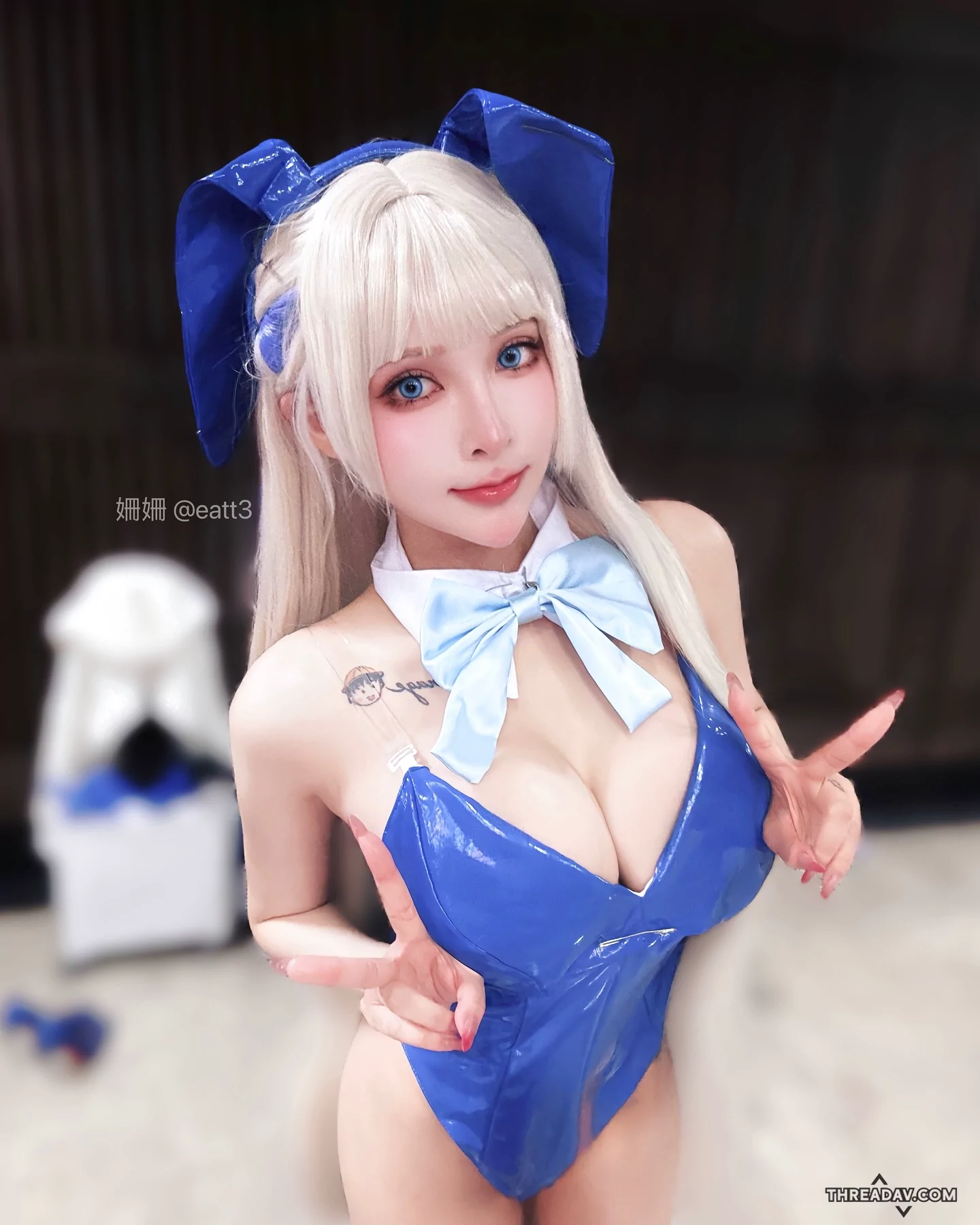 《姍姍33》驚艷扮演！豪乳精靈超越飛鳥馬，網友驚嘆不已