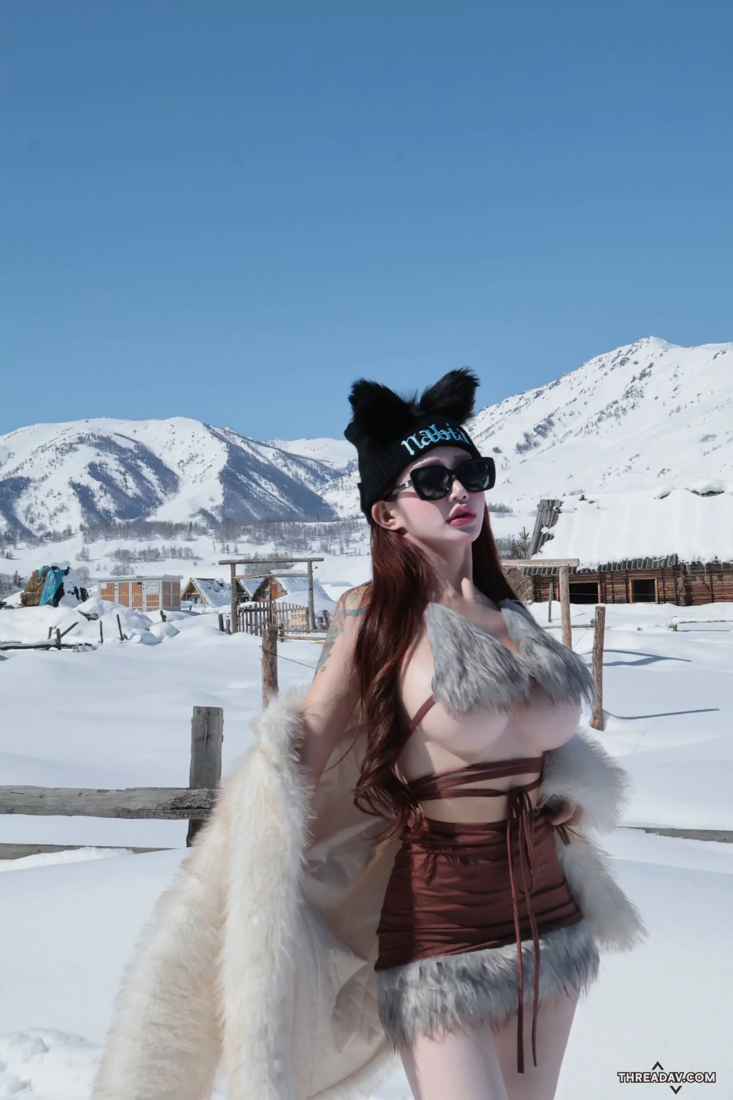鮮奶存放秘訣！新疆豪乳辣妹-20度冷露驚人，網路美女雪地挑戰！