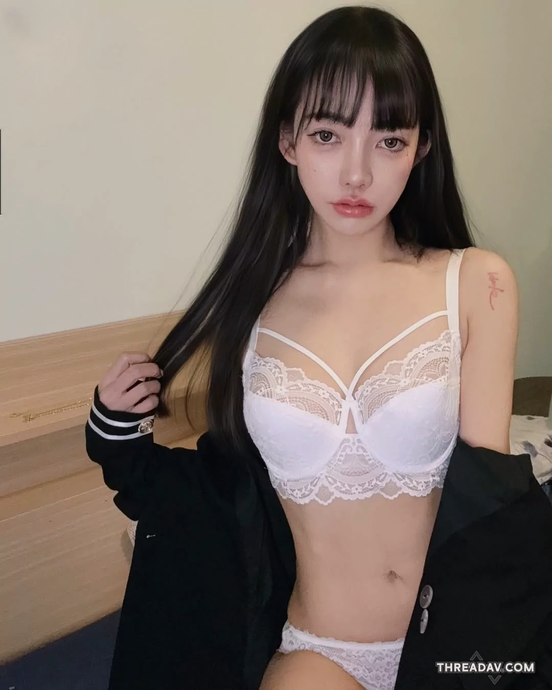「小八」爆乳代言震撼！網友瘋傳不科學美體祕訣，你知道嗎？