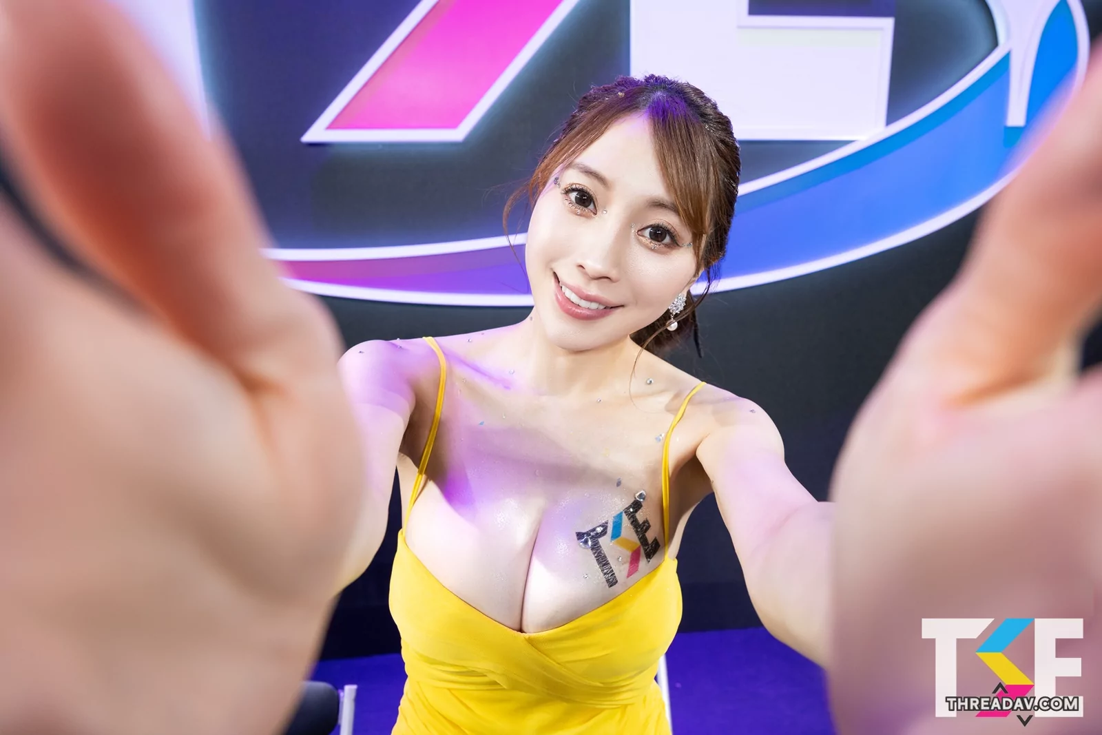 《森咲智美》最新學服寫真攻台！獨家見面會詳情大公開