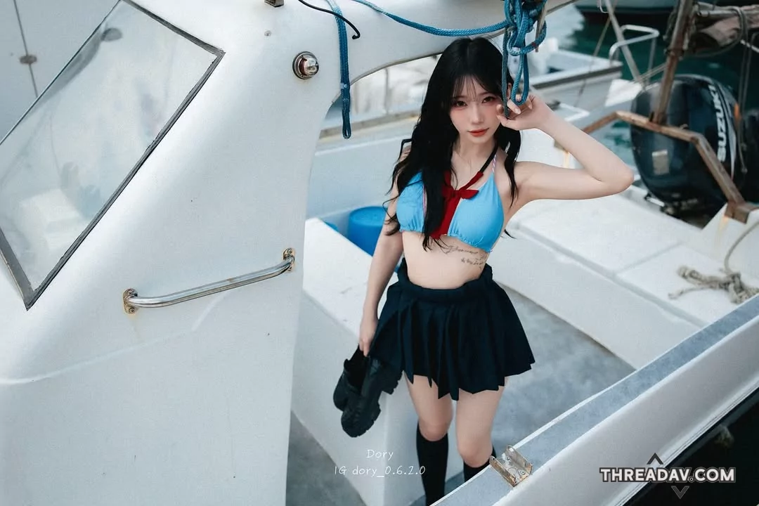 海釣美女Dory驚艷脫衣秀！完美身材引發網民熱搜狂潮
