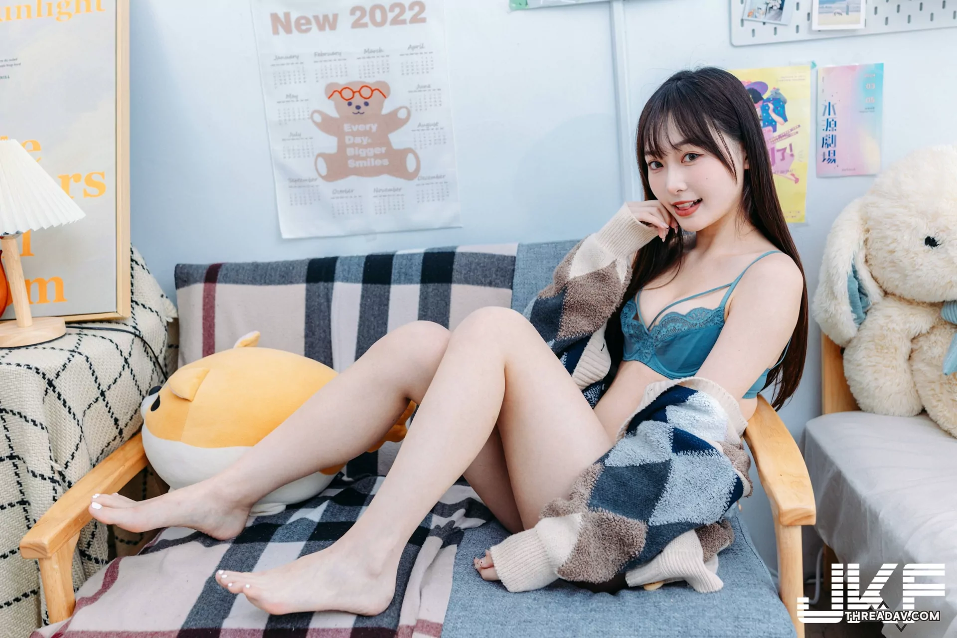 「奶糖」甜美正妹假日慵懶性感！雪白美乳＋療癒笑容讓人瞬間戀愛 - 網路美女