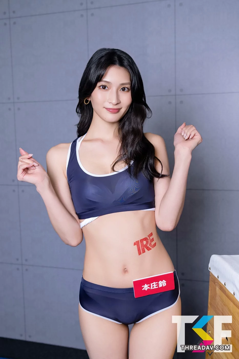 D槽女神《本庄鈴》純慾感大爆發　「TSE學服祭」粉絲排隊搶朝聖～ - 網路美女