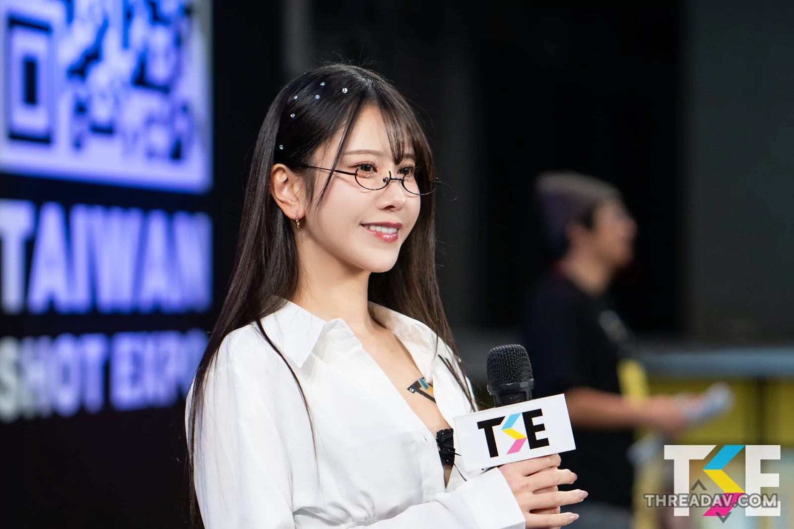 日本賽車皇后名取久留美的完美身材引發熱議！