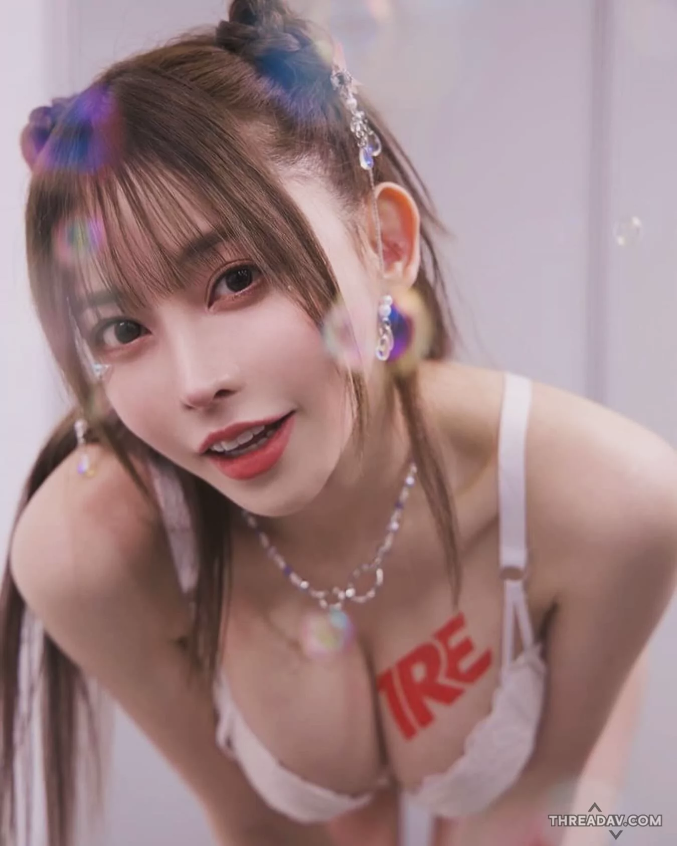 夏季魅力！童顏巨乳美少女「七瀨愛麗絲」挑戰史上最大泳池攝影會！ - 網路美女