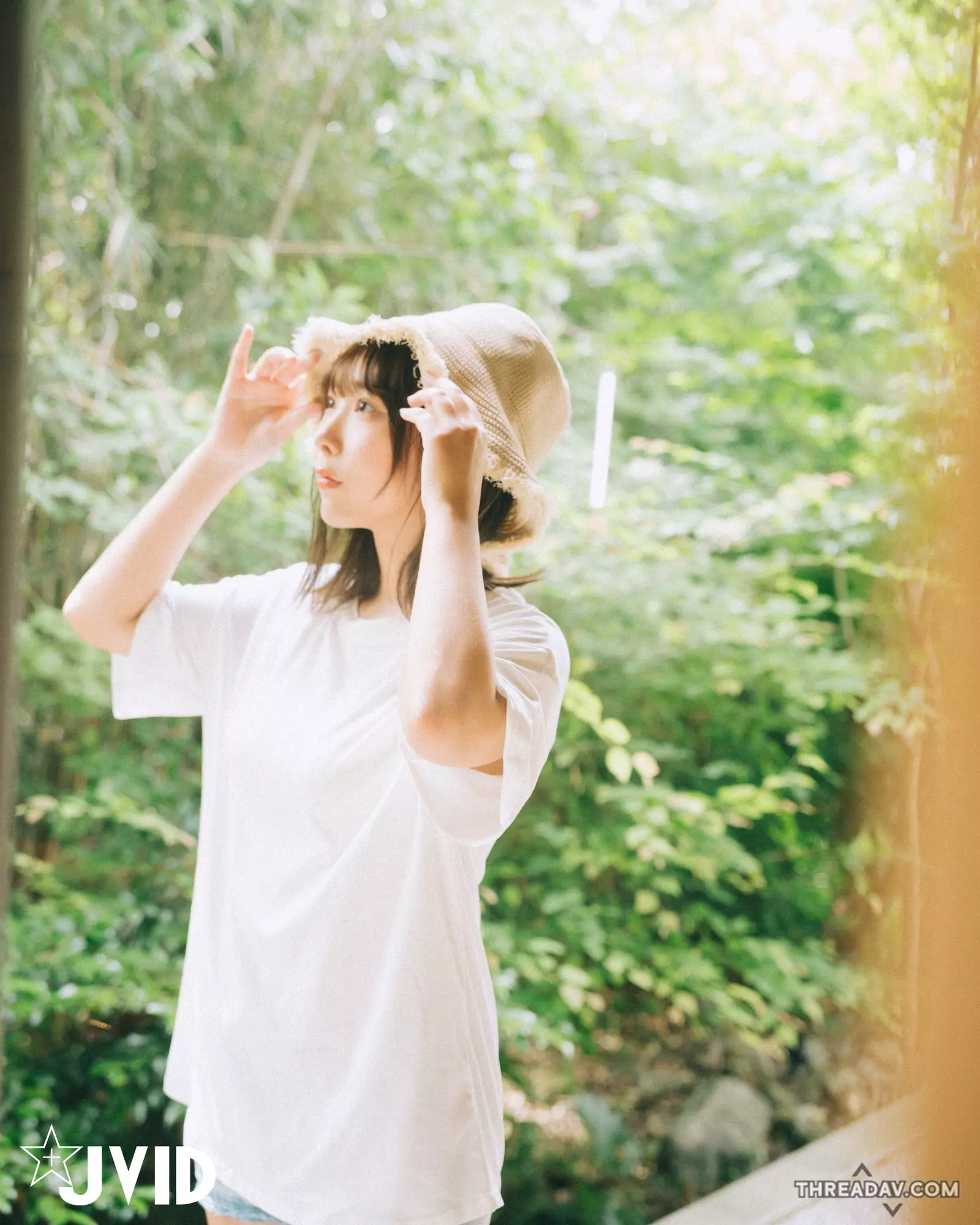 日本美胸天使遊戲玩家《日向葵衣》全身都是奶製品！爆紅網路美女秘辛揭密