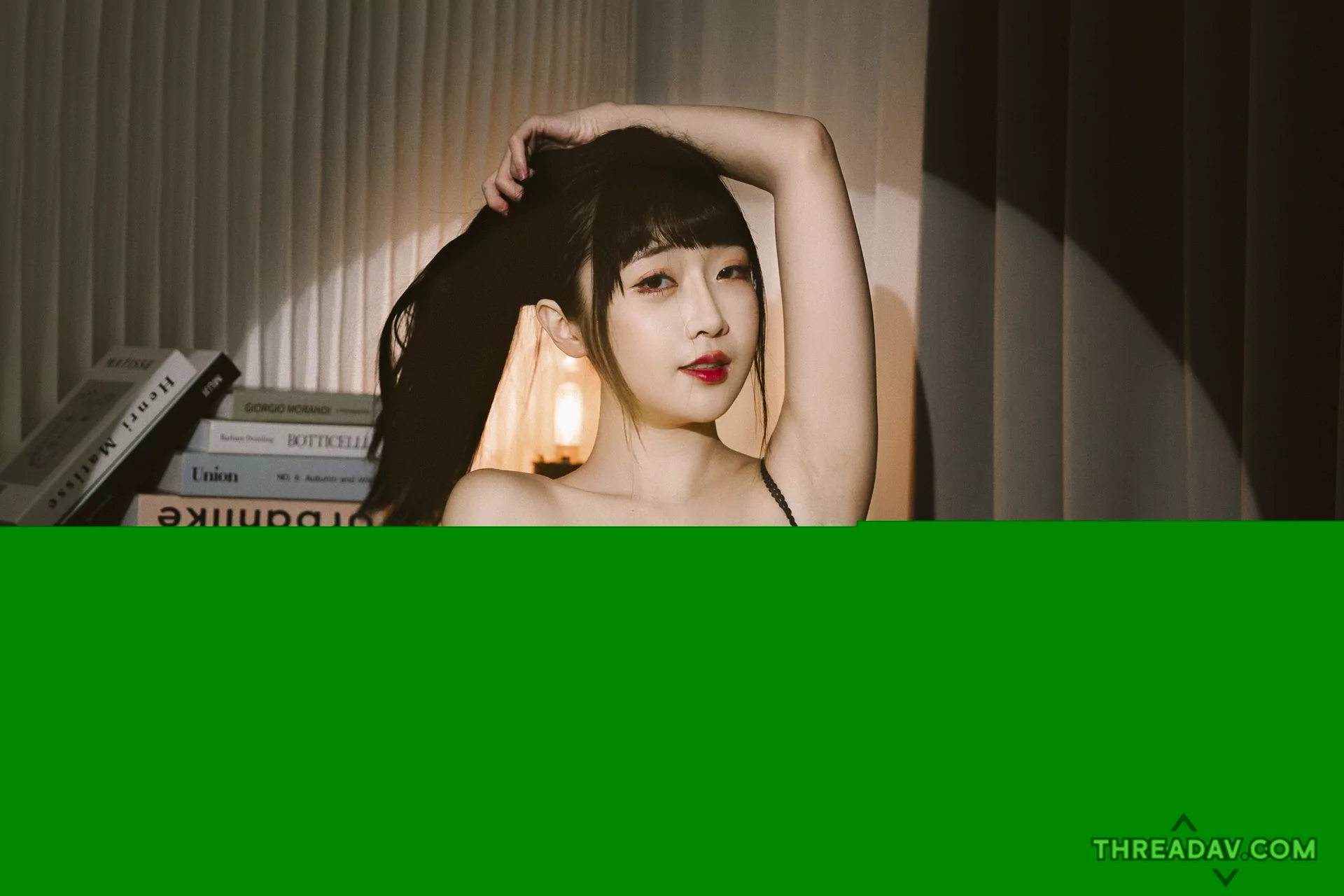 【爆乳妹子】玲奈Lena超性感「低胸內衣挑逗」，房間畫面讓人無法自拔！ - 網路美女