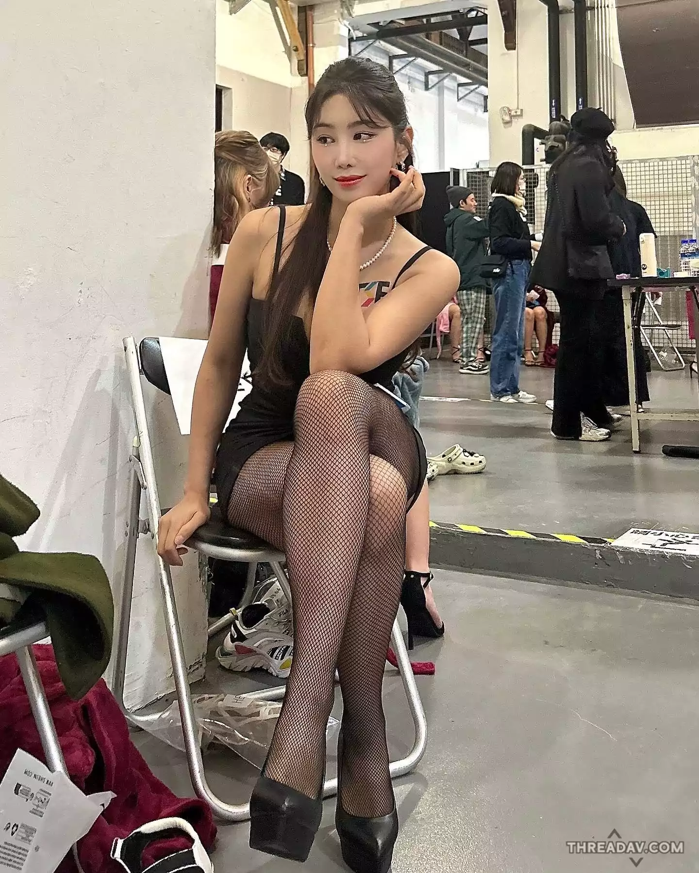 「HEEYA」TSE登場！爆乳美腿與完美腰臀比讓網友瘋狂 - 網路美女的極致魅力