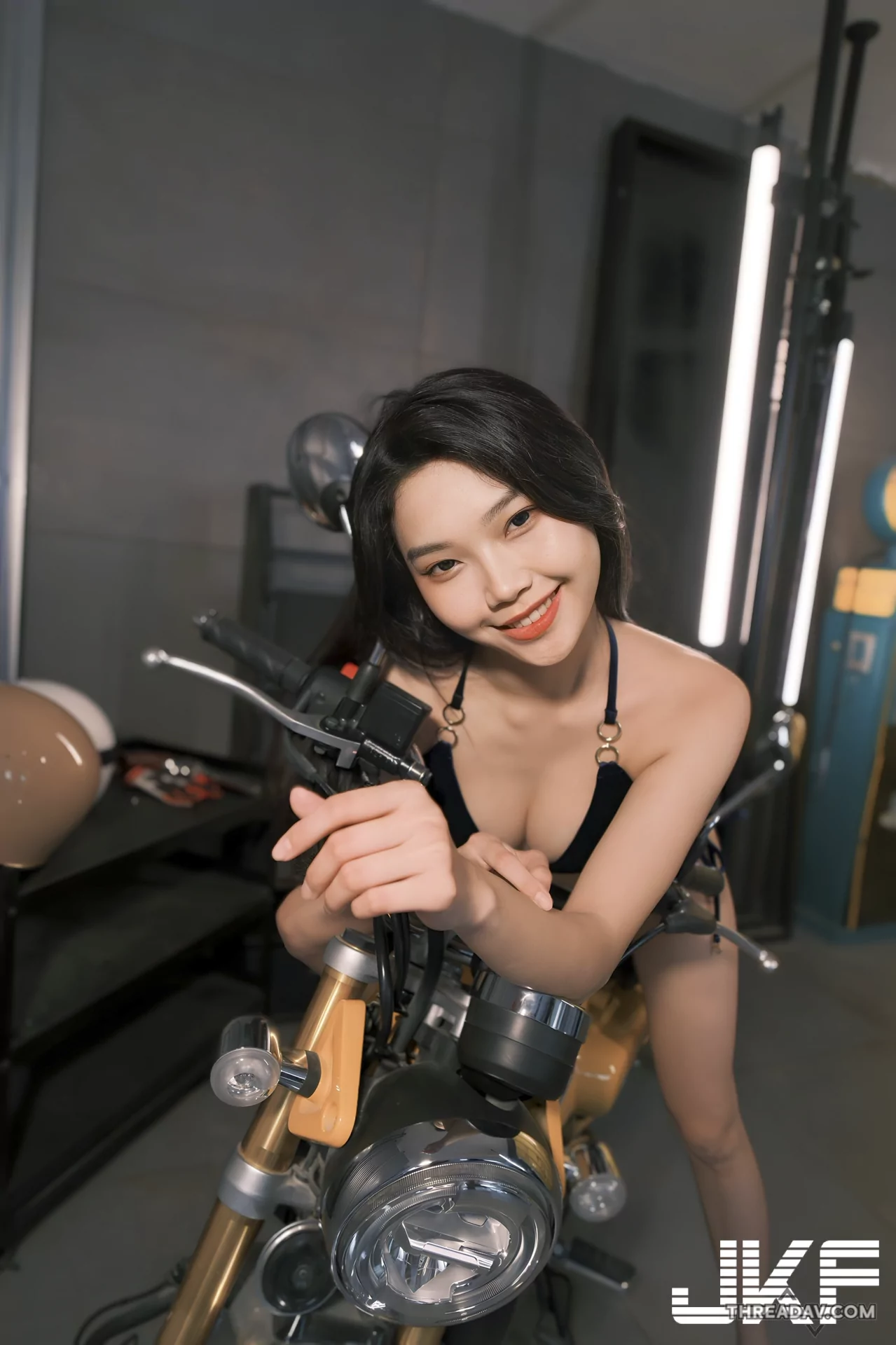「辣妹露美乳長腿！TY踢歪居家日常大公開」- 網路美女必看