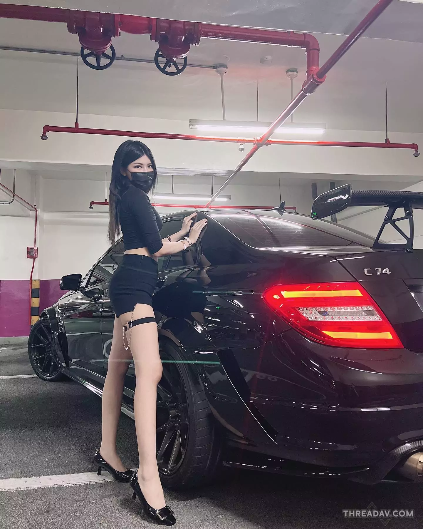 【爆紅美女】冷豔女友「湘湘」自主上車，「逆天美腿」讓人瞬間瘋狂！