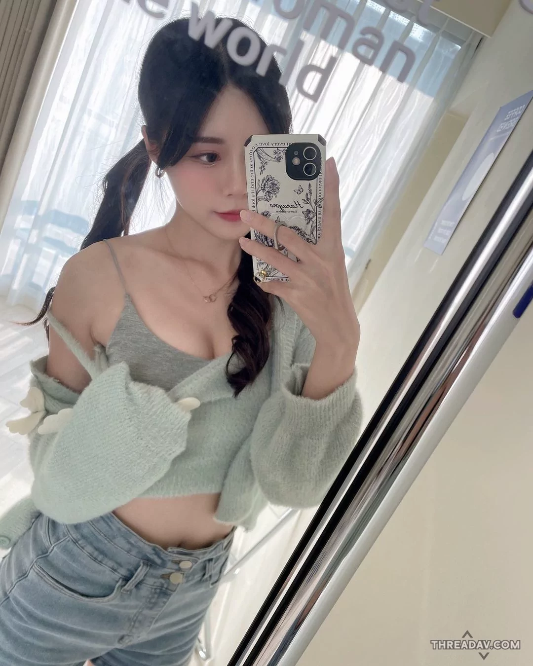 早安驚喜！Linda美乳細腰萌甜套餐，網美之美讓粉絲心動不已！