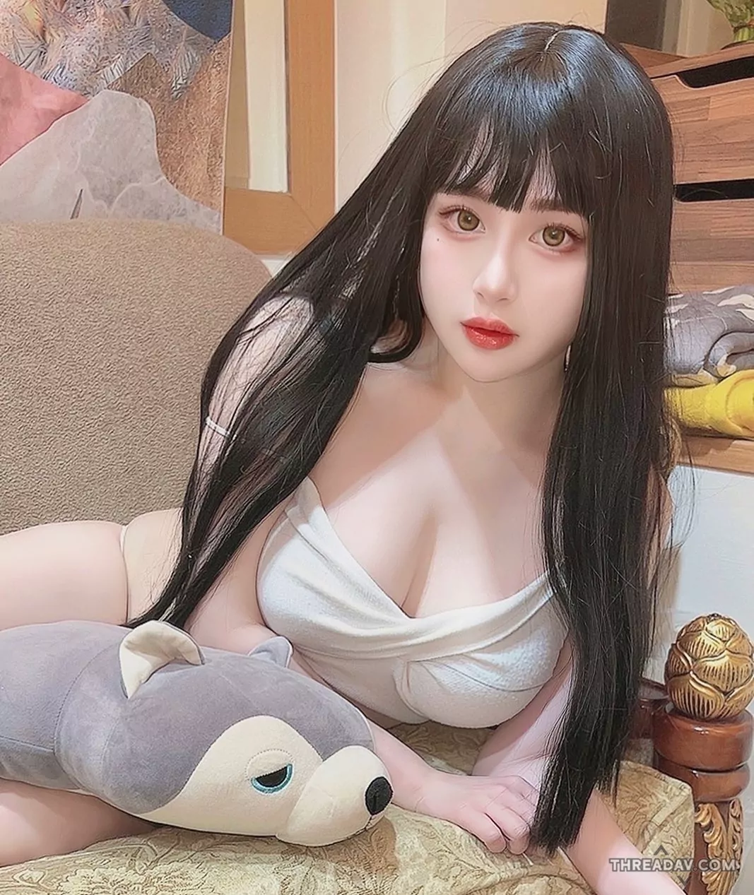 巨乳正妹NiNi驚人跌倒秀！白嫩豐滿身材超吸睛 - 網路美女最新爆料