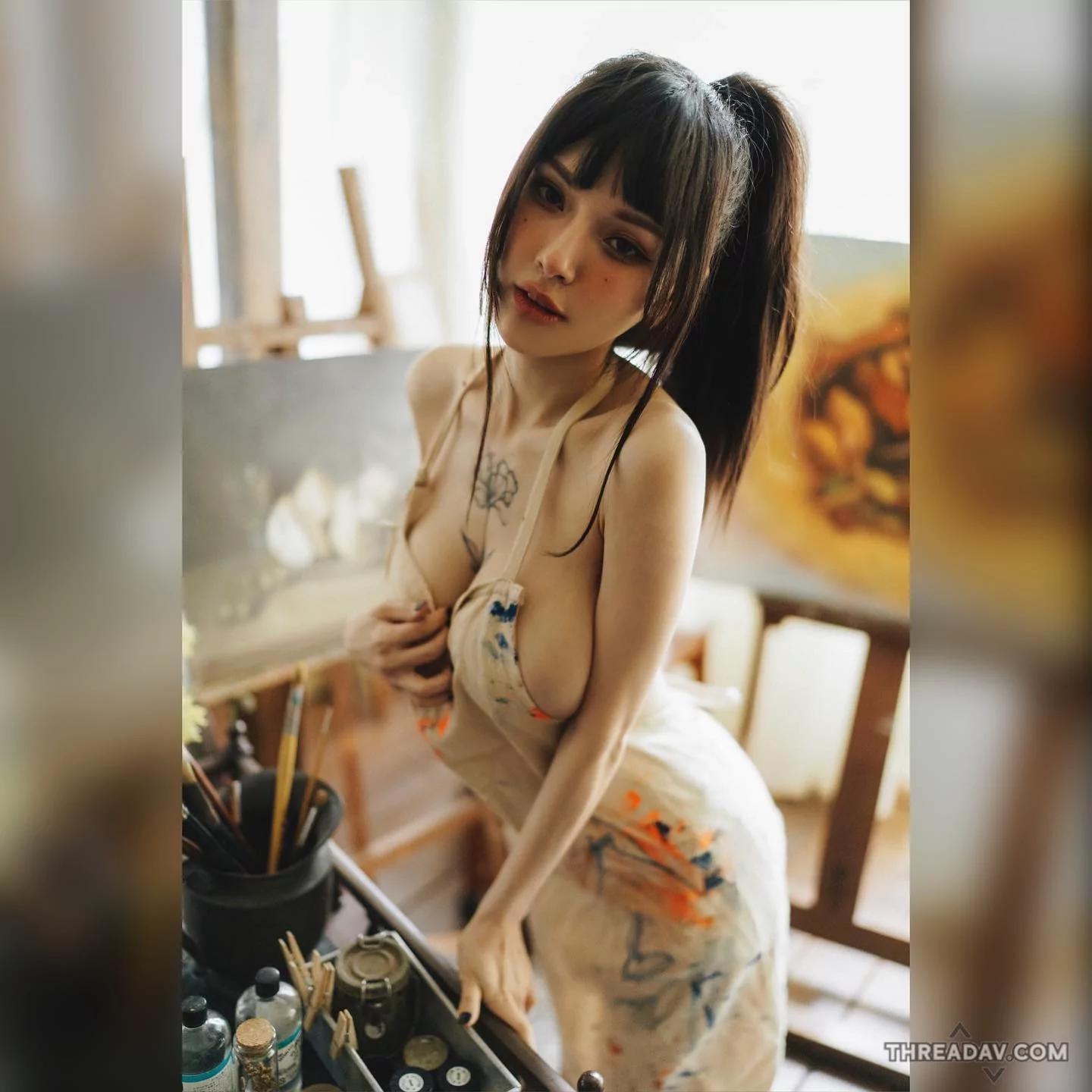 「爆乳挑逗」限額招生中！美術老師「古榕榕」自由藝術式，胴體刺激必看 - 網路美女
