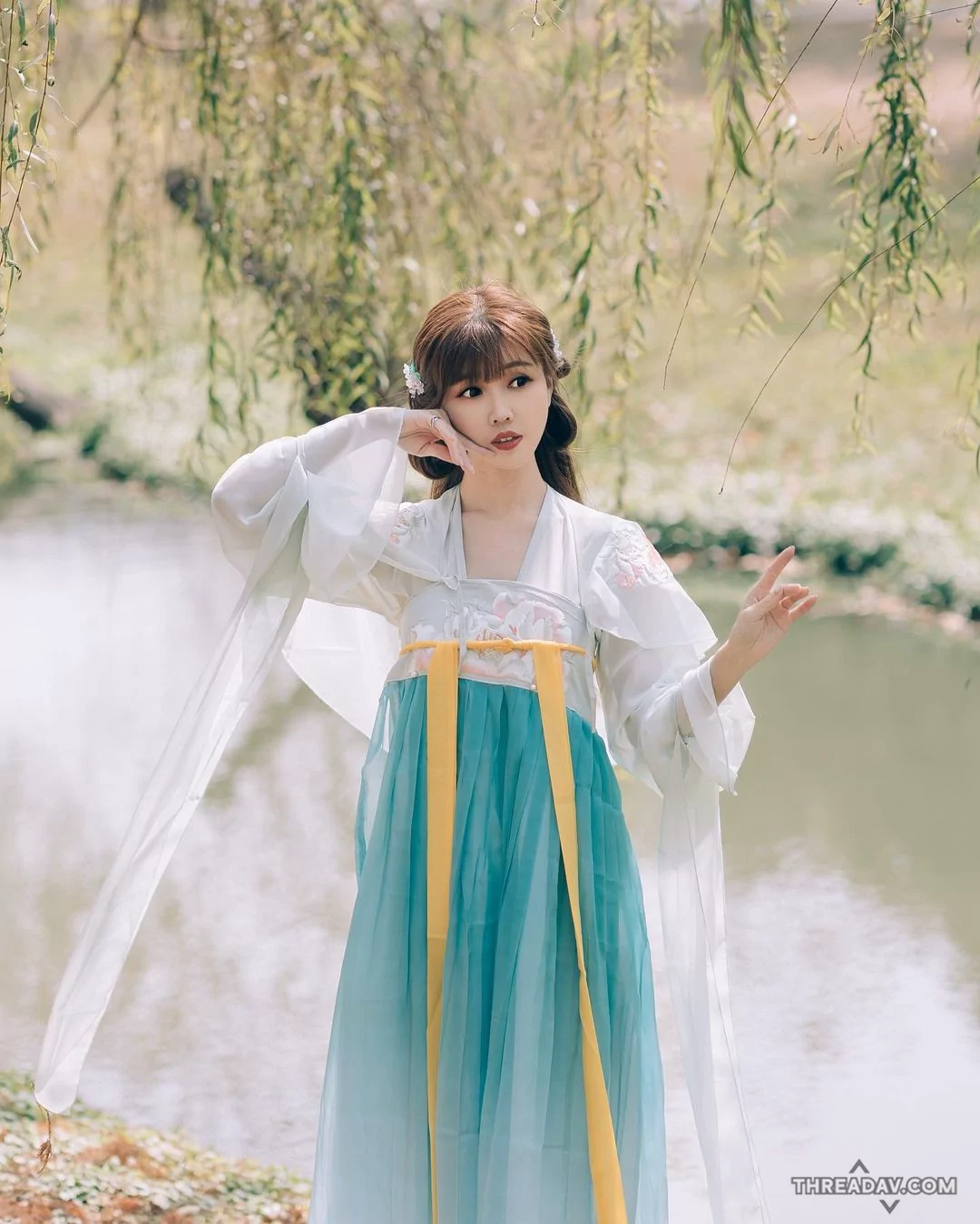 凱蒂老師古典漢服展現仙氣！古靈精怪讓人戀愛的神仙造型大公開 - 網路美女熱門話題