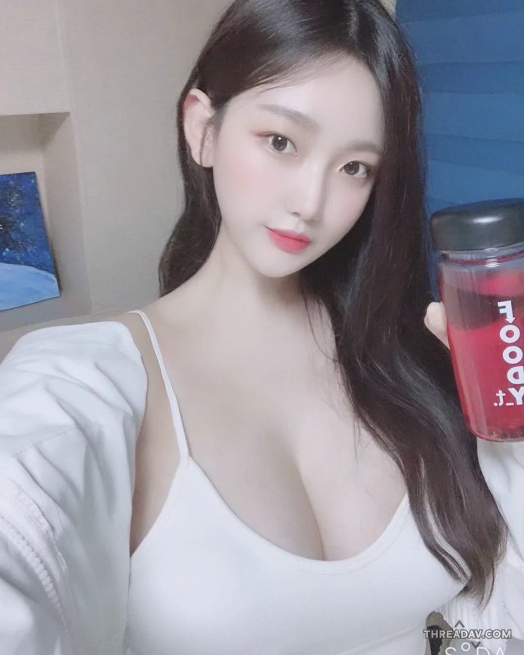 韓國氣質長髮妹驚人身材！豐滿上圍+超圈粉秘訣曝光