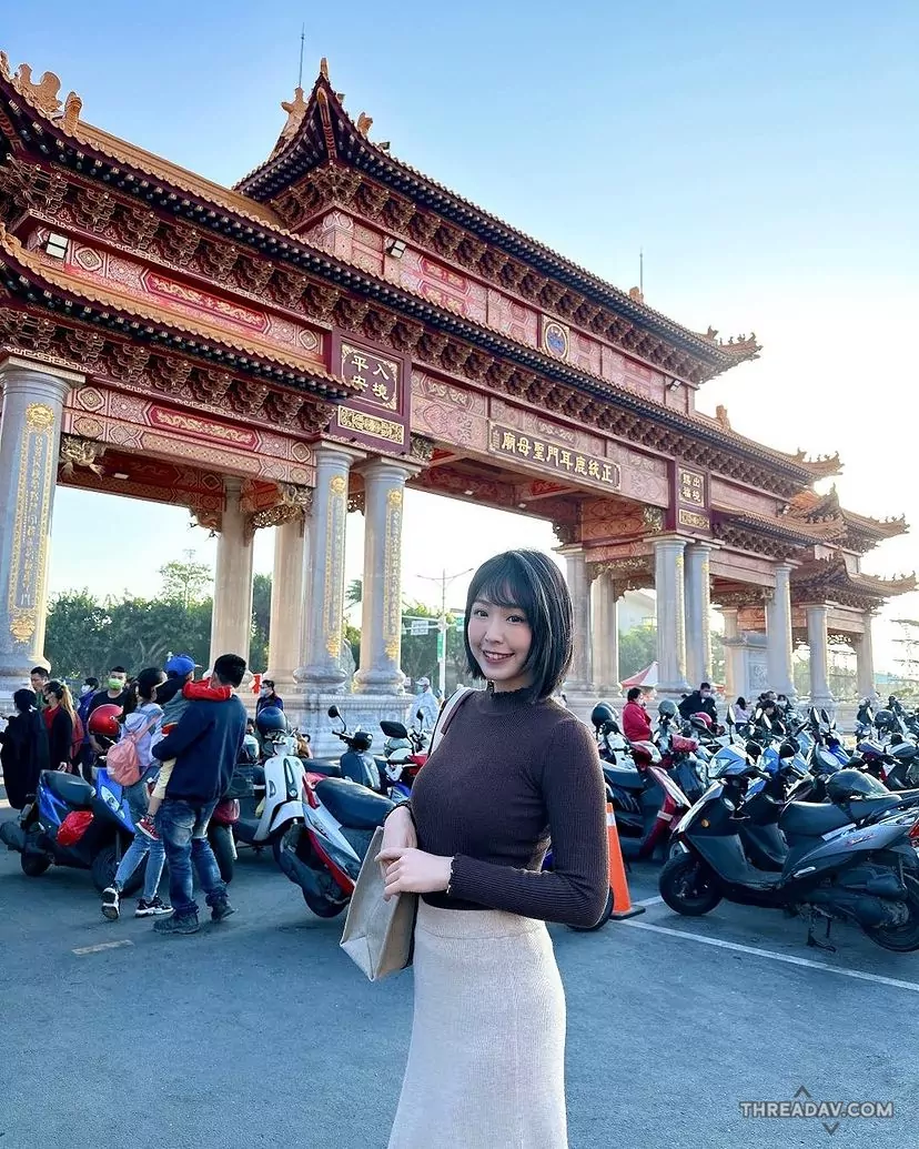 鹿耳門聖母廟驚現「短髮正妹」！小張鈞甯「希希」可愛拜年神氣 - 網路美女必看