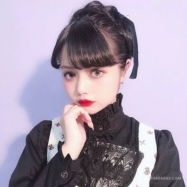 驚艷！女團成員村田實果子辣曬 F 美乳不藏私，網友瘋傳！