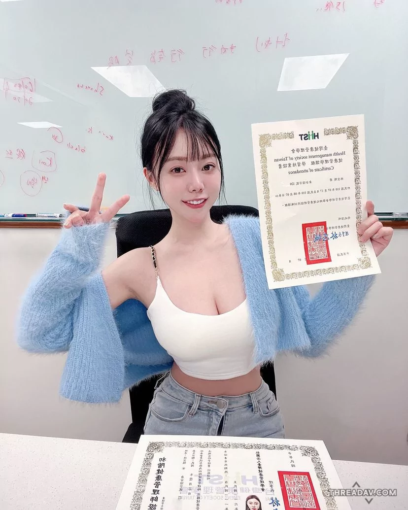正妹健康管理師可禹展示雪白美肌，專注養分吸收的秘訣大公開！