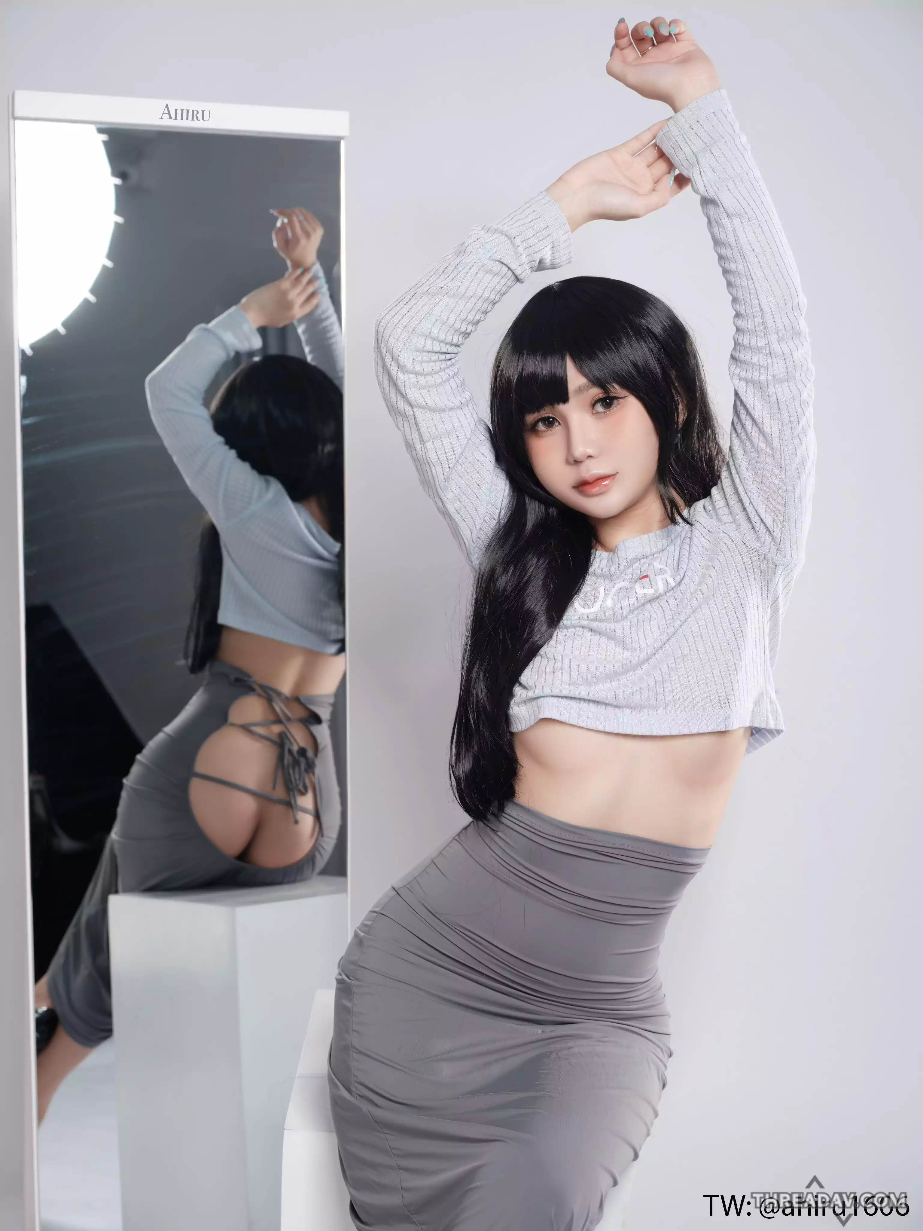 正妹Coser大膽展現！布料減少，色氣滿點不再藏匿 - 網路美女風采