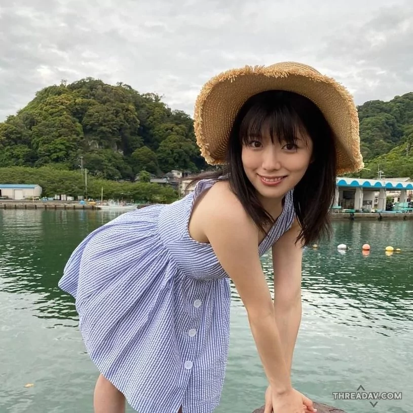 火辣G奶女大生「山田かな」展示柔軟姿勢，網友大讚超撩人！