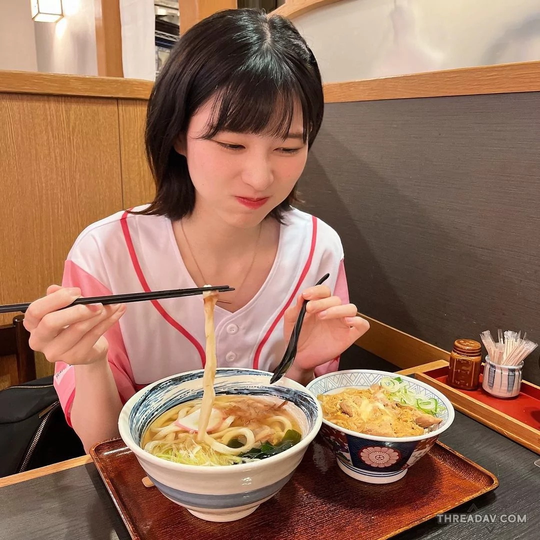 球賽應援短髮櫻花妹！萌度爆表的「女友感」搶眼登場 - 網路美女