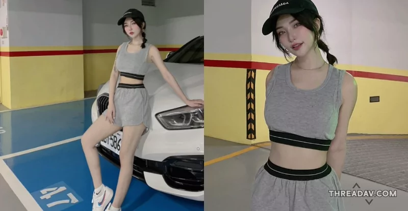 完美配對！白皙正妹靠著香車，大眼甜笑吸引司機目光 - 網路美女魅力爆棚