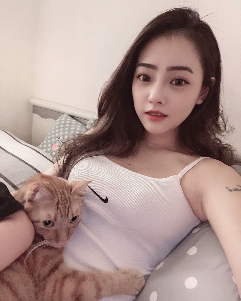 155小隻馬正妹「柯柯」火辣緊身裝照曝光，完美身材讓人垂涎三尺！ - 網路美女
