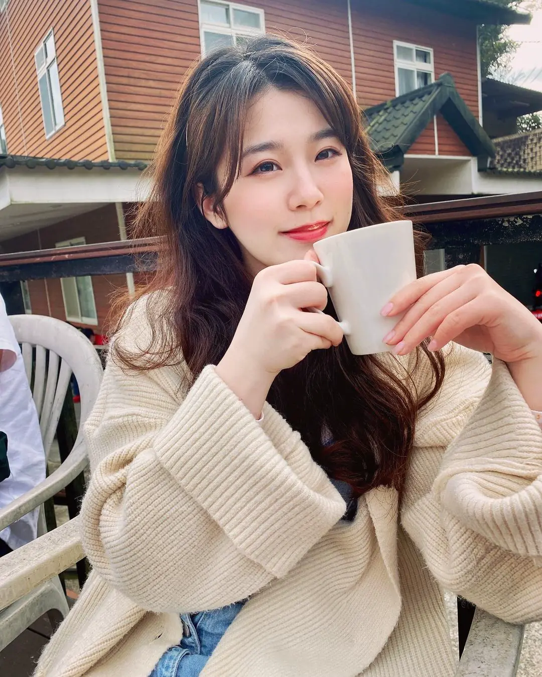 美女游泳教練Liz翎翎：美貌驚人讓學員忘記呼吸！