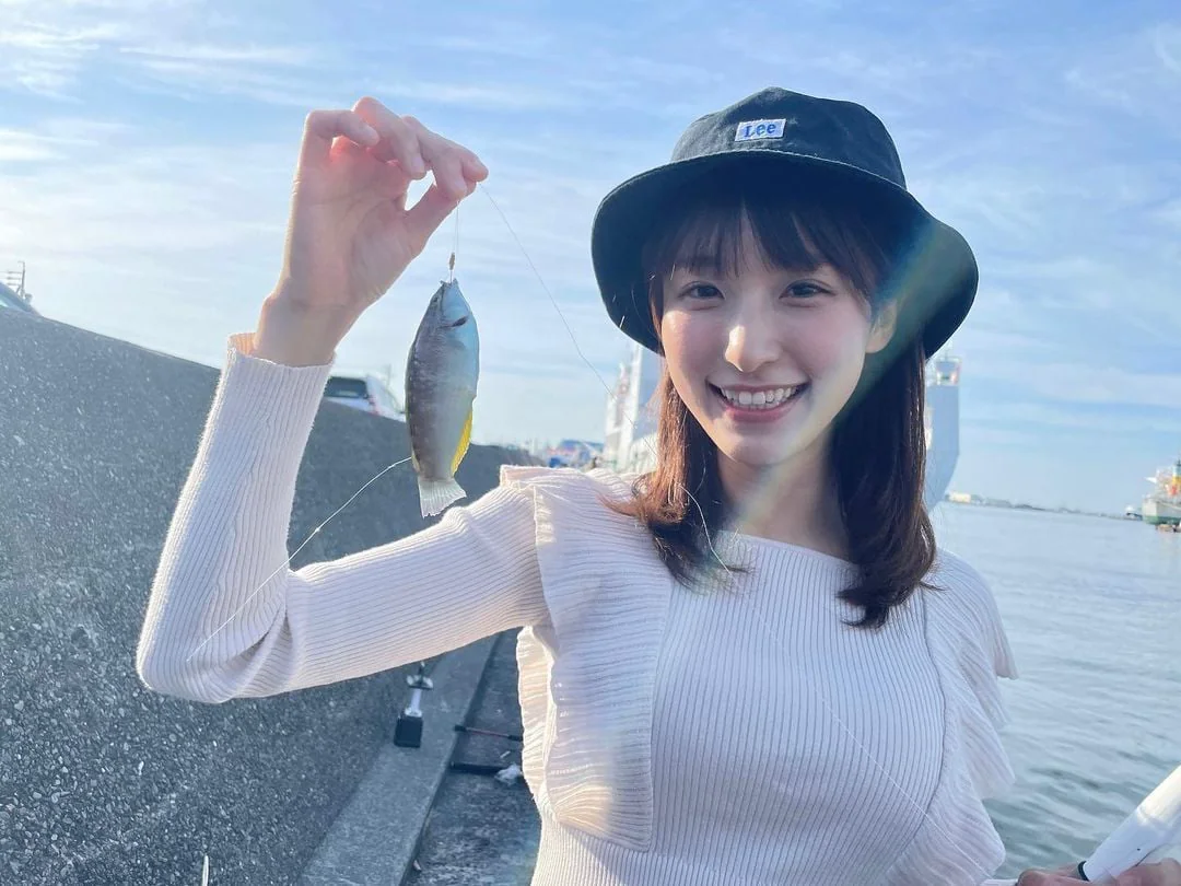 白木愛奈：靜岡朝日電視台的甜美主播，笑容竟神似台灣女星！
