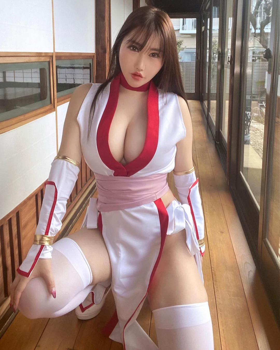 Coser「小町ねね」巨乳角色專門戶，名叫ㄋㄟㄋㄟ驚艷大奶奶！- 網路美女