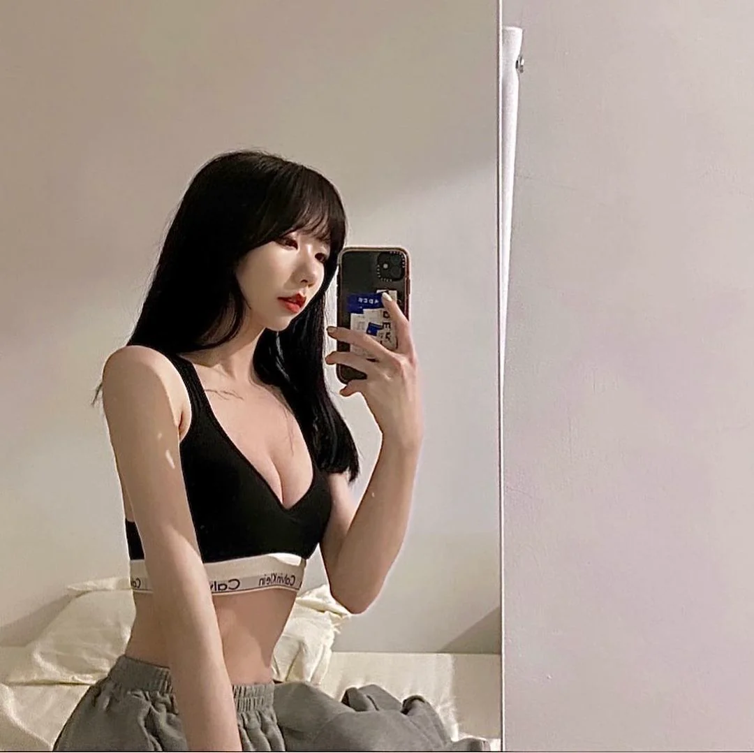 義守大學正妹「安妮Anny」外型清秀甜美！辣扮兔女郎挺「雪白嫩乳」好養眼 - 網路美女