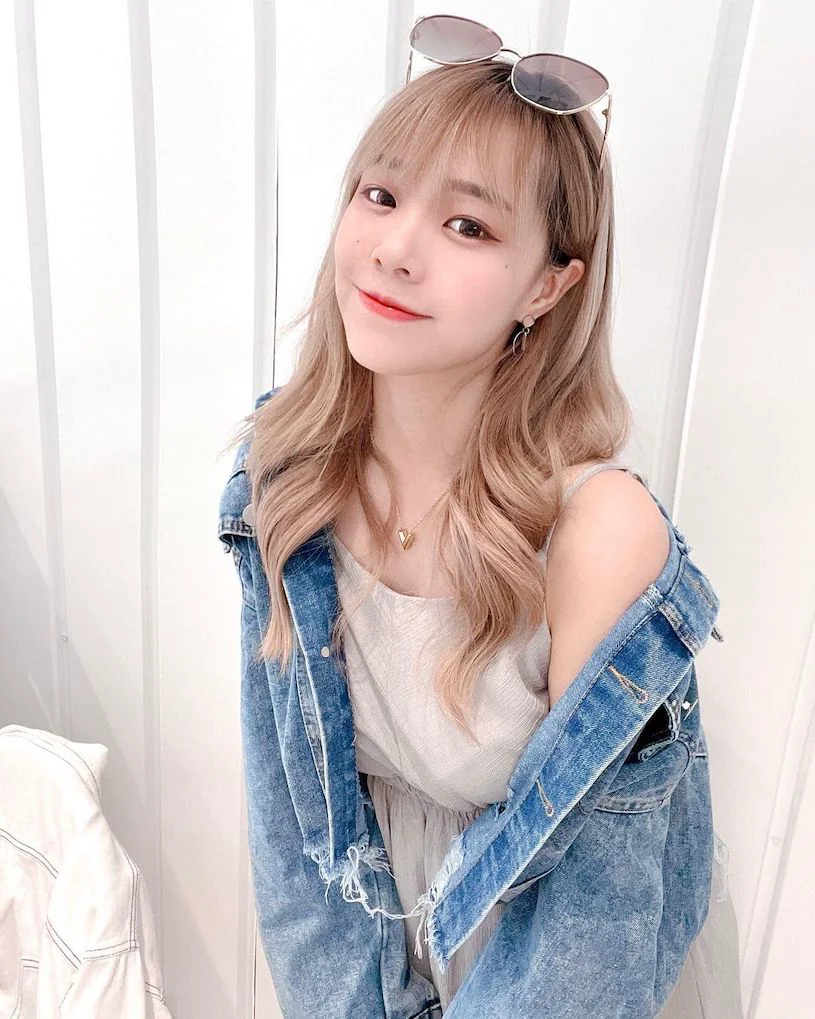 可愛正妹「晞晞」吐舌照快萌翻，甜美臉蛋讓人招架不住！ - 網路美女