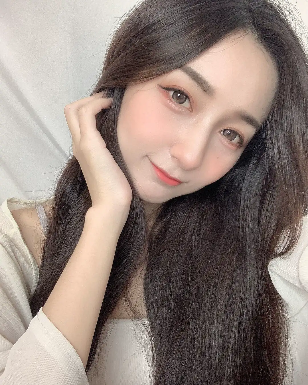 屏東正妹「喬怩Joeni」笑容甜美好療癒！纖細體態暗藏「有料好曲線」！ - 網路美女