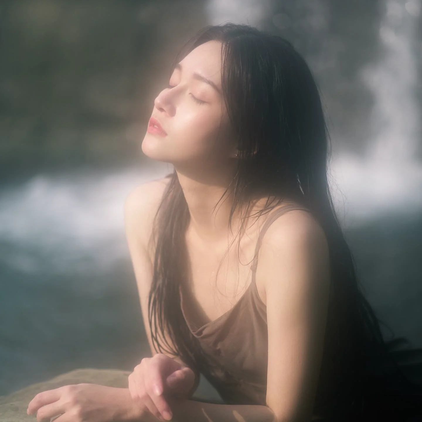 「理工之花」空靈氣質太迷人，「姣好美體」爆發戀愛警戒 - 網路美女