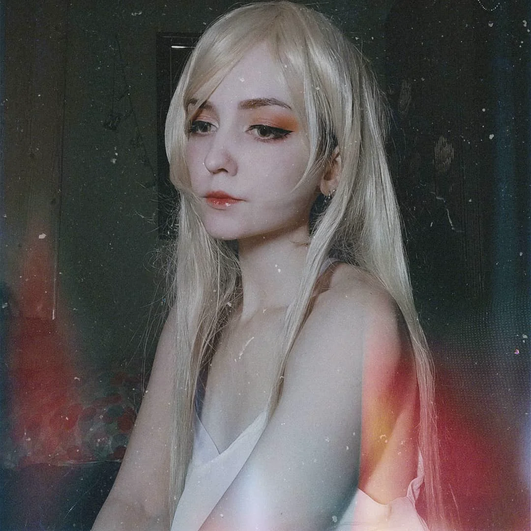 太仙！正妹Coser精緻臉蛋美的超凡脫俗　純淨的精靈感讓人越看越沈醉 - 網路美女