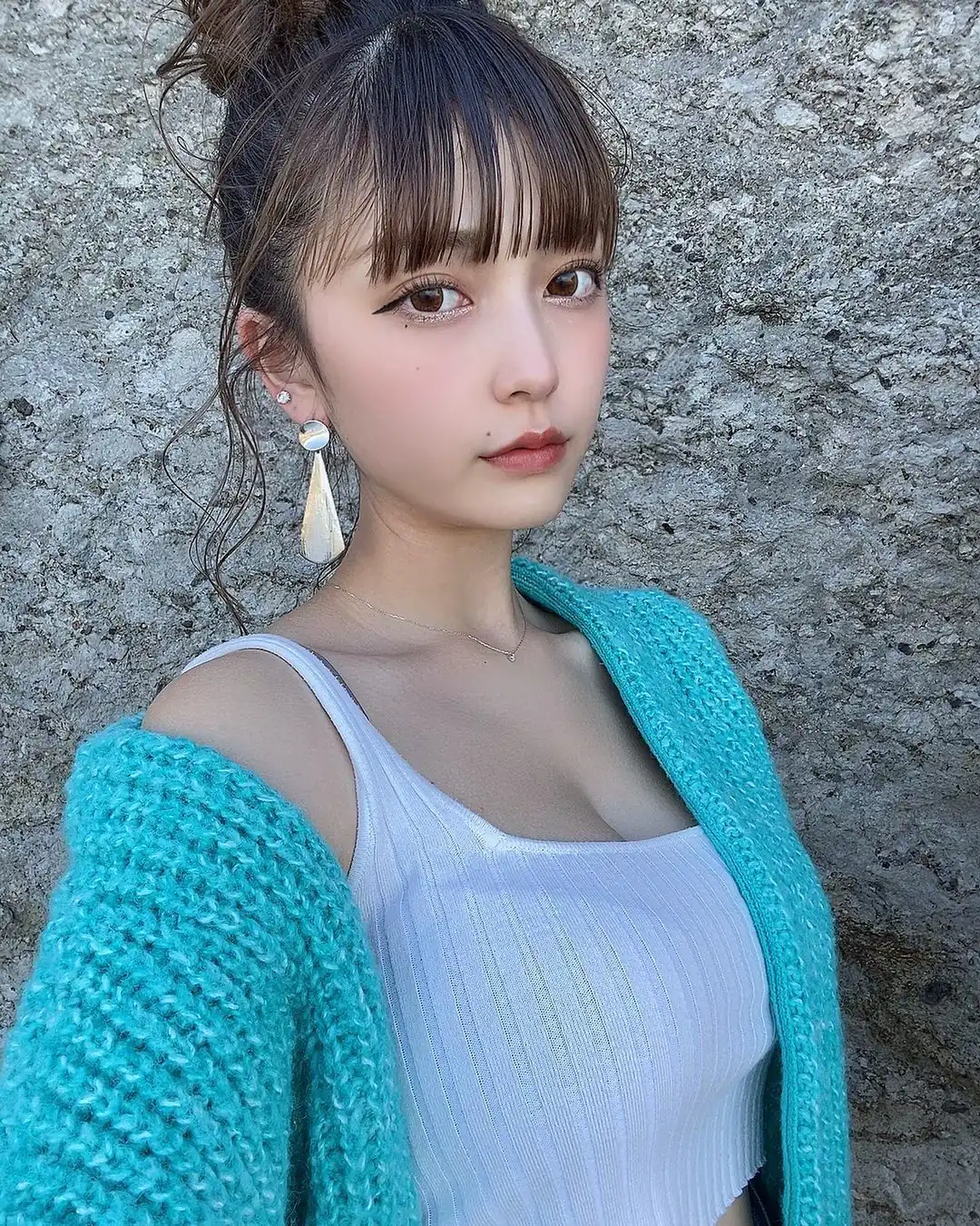 狂！正妹「櫻井音乃」年僅 19 歲發育超驚人！工作側拍照讓網友看呆 - 網路美女